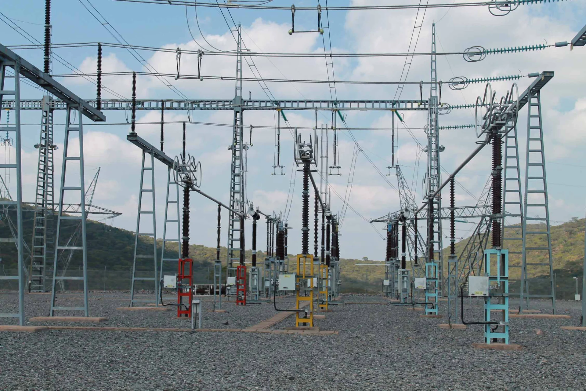 下凯富峡输电线路项目 (330kV, 11km)
